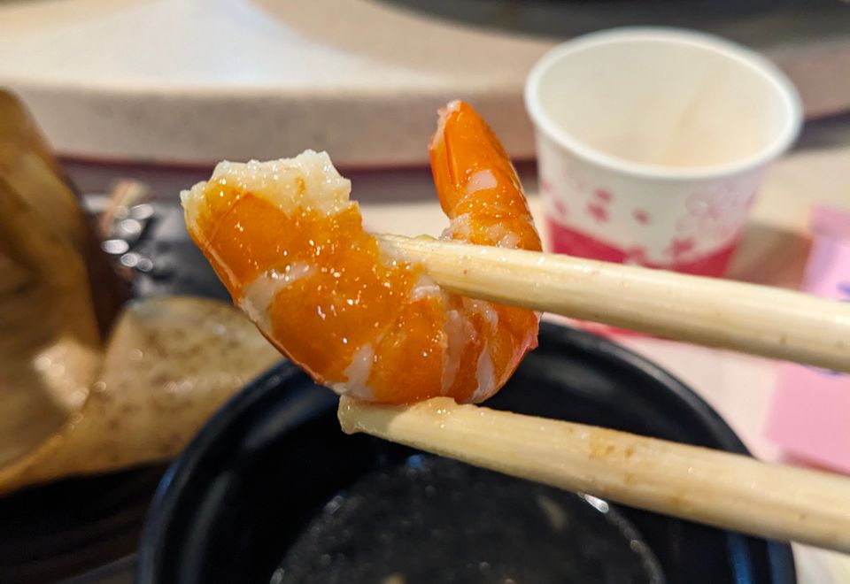 隊友幫忙剝的蝦子